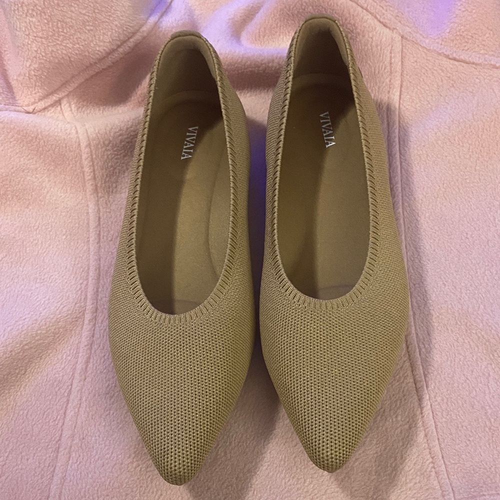 VIVAIA Women's Tan Loafers